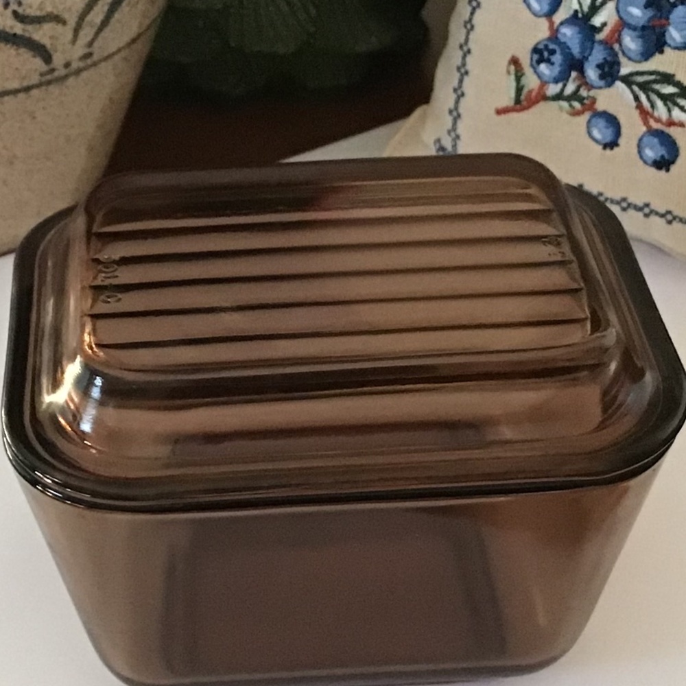Pyrex Vintage Refrigerator Dish with Lid Amber EUC Corning Visions - Picture 11 of 14